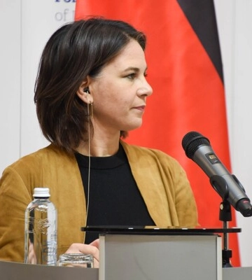 Бербок: «Європейські країни мають налагодити спільне виробництво боєприпасів»