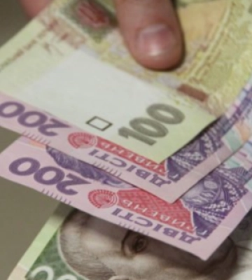 Розраховувався підробленими купюрами: у Луцьку викрили фальшивомонетника з Дніпра