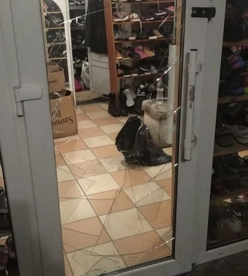 Руки були в крові, поруч лежала нова пара взуття: у Львові затримали грабіжників
