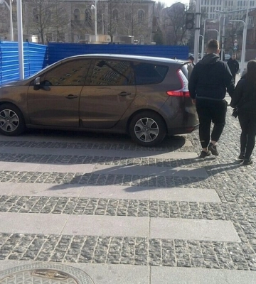 Топ-5 автохамів тижня: у Дніпрі евакуювали більше 100 автівок