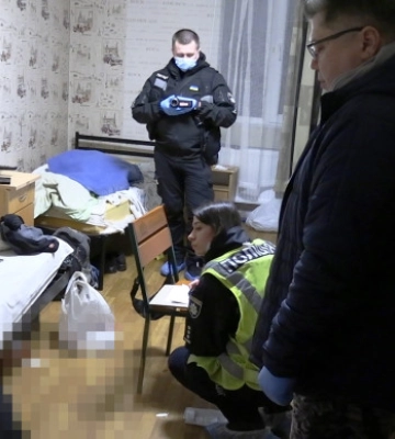 В киевском хостеле мужчина убил соседа по комнате. Появилось видео