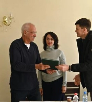 В Ужгороді відбулася інтерактивна зустріч фахівців соціальної та медичної сфер краю з лікарем-психіатром Еріком Хункампом
