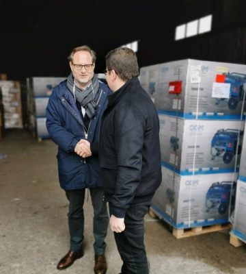 Посольство Австрії передало Миколаївщині 50 генераторів для відновлення соціальної інфраструктури