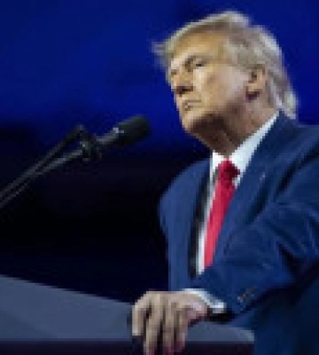 США готовятся к возможному историческому аресту бывшего президента Трампа