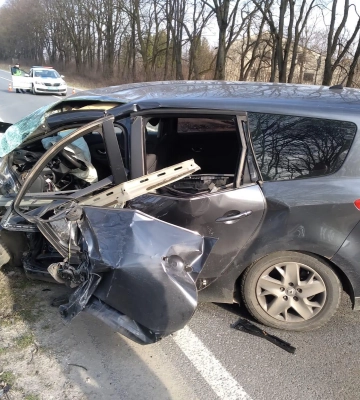 Моторошна ДТП на Заході України: п&#039;яний водій врізався в автомобіль, яким керував 15-річний хлопець (ФОТО)
