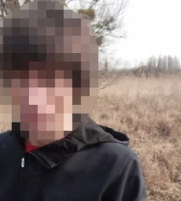 У Луцьку затримали чоловіка, який відкопав у парку пакет з наркотиками 