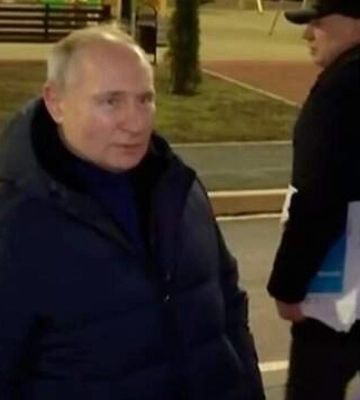Трішки потусив і зразу звалив або пригоди Путіна у Маріуполі