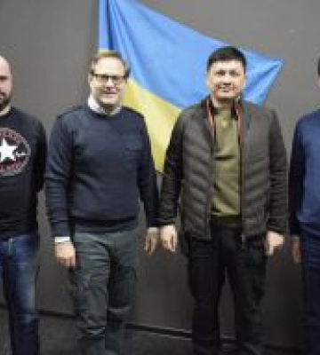 Посол Австрії передав генератори