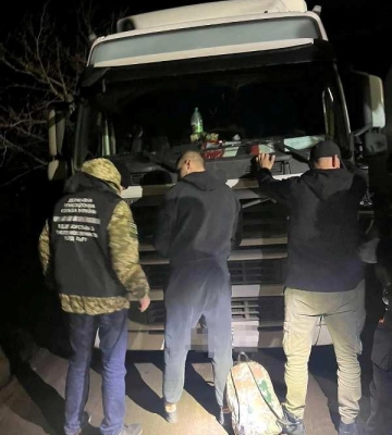 На Одещині дальнобійник намагався переправити ухилянта за кордон