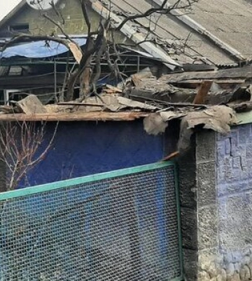 Доба на Донеччині: обстріли 8 громад, є загиблі та поранені, пошкоджено житлові будинки, адміністративну та промислову будівлю&amp;hellip;