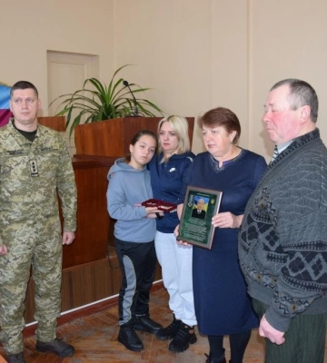 Рідним прикордонника із Сумщини вручили орден «За мужність»