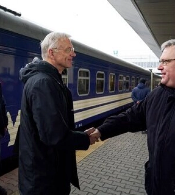 Премьер Латвии Кариньш прибыл в Киев: Победа Украины имеет решающее значение для свободной Европы. ФОТО