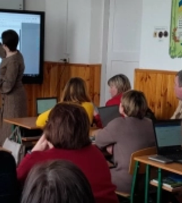 Заклади освіти Великомежиріцької громади починають працювати у новій системі EvaluEd