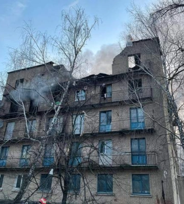 Из-под завалов в Ржищеве вытащили тело еще одного погибшего