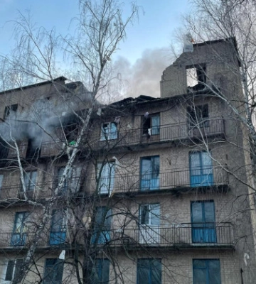 Внаслідок ворожої атаки на Київщині зазнали руйнувань гуртожитки – прокуратура