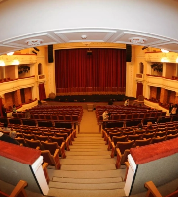 Полтавський театр ляльок опублікував афішу на квітень