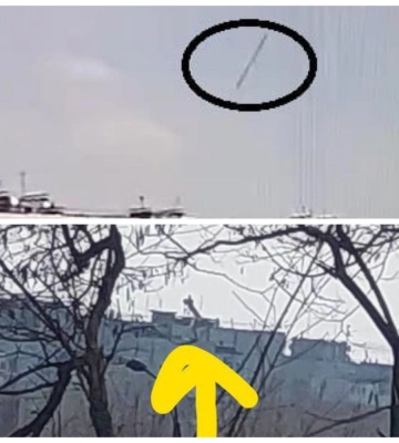 Зеленський опублікував відео з моментом влучання ракети по дев’ятиповерхівці в Запоріжжі, інша застрягла у даху