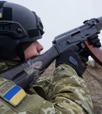 Прикордонники збили з автомата російський дрон над Бахмутом (ФОТО)