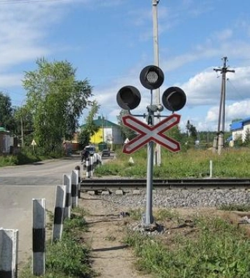 У Полтавському районі автомобілям заблокують переїзд через колії