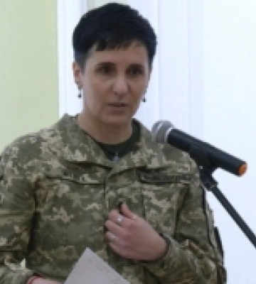 Військовослужбовиця з Рівного видала першу поетичну збірку під псевдонімом Мавка. ФОТО