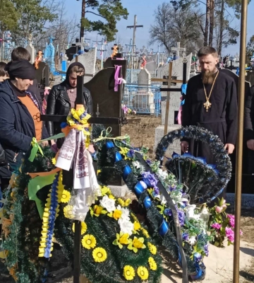 Загинув за Україну: на Волині відкрили меморіальну дошку загиблому Герою Петру Кізуну