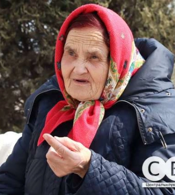 Нагороджена «Хрестом Свободи» пенсіонерка з Кропивницького зібрала понад 30 тис. грн на ЗСУ (фоторепортаж)