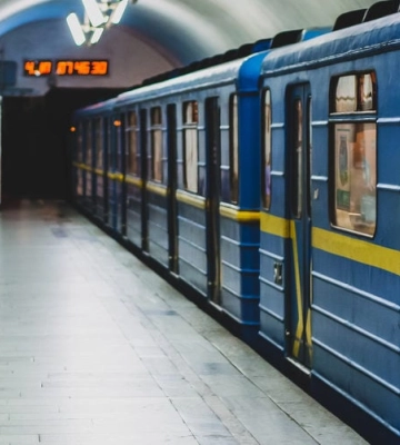 З 26 березня метро у Києві працюватиме до 23:00