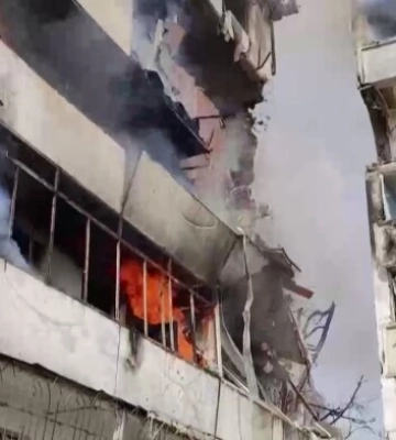 Удар по Запорожью. Под атаку попали две девятиэтажки: пострадали 18 человек, среди них двое детей