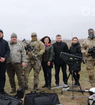 Квадрокоптери &quot;Кажан&quot; та антидронові рушниці: військові розповіли, як використовують допомогу від Дніпра
