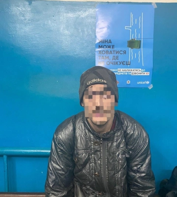 Зґвалтував малолітню сестру: чоловіку оголошено підозру