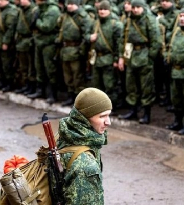 Рашисты продолжают принудительную мобилизацию: обещают жилье