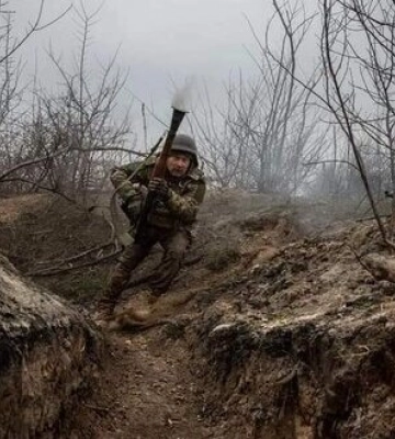 Ворог веде наступальні дії на Лиманському, Бахмутському, Авдіївському, Мар’їнському та Шахтарському напрямках. Тривають бої на півдні та півночі Бахмута, - Генштаб