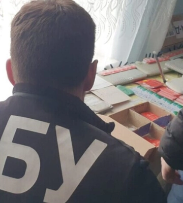 СБУ викрила на Хмельниччині ворожу ботоферму, через яку «розганяли» фейки про війну в Україні