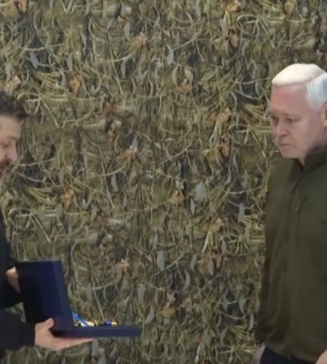 Зеленський прибув до Харкова та вручив меру знак &quot;Місто-герой&quot;