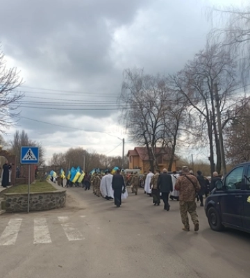 У Луцькому районі попрощалися з загиблим на війні Героєм Андрієм Тарендою