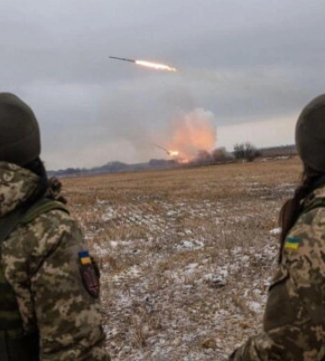 &quot;Росіяни готують сюрпризи&quot;: відома тарологиня передбачала небезпеку з боку Криму, але наші бійці готові