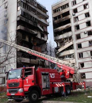 Удар по будинку в Запоріжжі: рятувальні роботи завершено