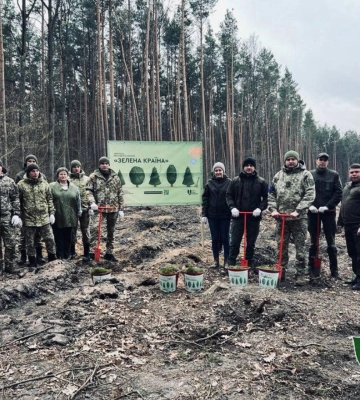 На Ратнівщині прикордонники з лісівниками висаджували новий ліс