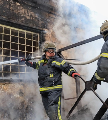Обстріли Херсонщини не вщухають: одна людина загинула