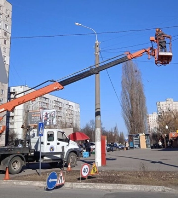 В Харькове будут увеличивать количество освещенных улиц — Терехов