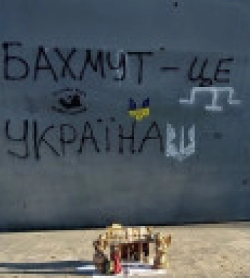 На Бахмутском фронте за сутки было 222 вражеских обстрела, уничтожено 107 россиян