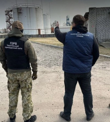 Правоохоронці викрили масштабне виробництво контрафактного пального
