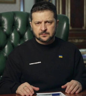 Зеленський про річницю атаки РФ на драмтеатр у Маріуполі: не пробачимо окупантам жодної зруйнованої долі