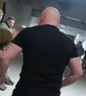 ДБР повідомило про підозру командиру взводу, який побив солдата на Житомирщині
