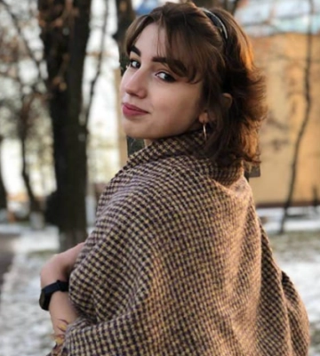 Дівчина з Костополя перемогла рак. Але їй треба допомога