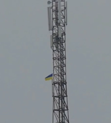 &quot;Символ сопротивления&quot;: в Крыму вывесили украинский флаг, — ОК &quot;Юг&quot; (видео)