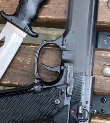 Стріляв з балкона на 8-поверсі: під Києвом затримали неадекватного мешканця багатоповерхівки