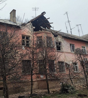 Ворог атакував Дніпропетровську область з дронів і важкої артилерії, постраждав чоловік