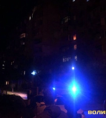 У Луцьку сталася пожежа у багатоповерхівці. Відео