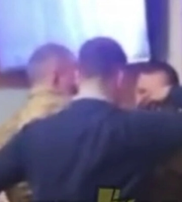 Депутат Березані вдарив військового на засіданні сесії (відео)